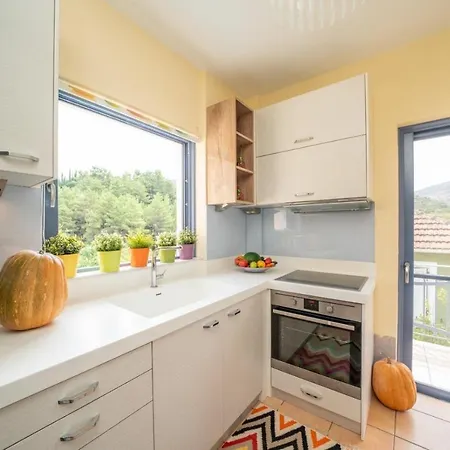 House Kochyli Semesterbostad *