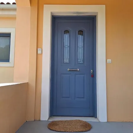 Semesterbostad House Kochyli Agia Eirini